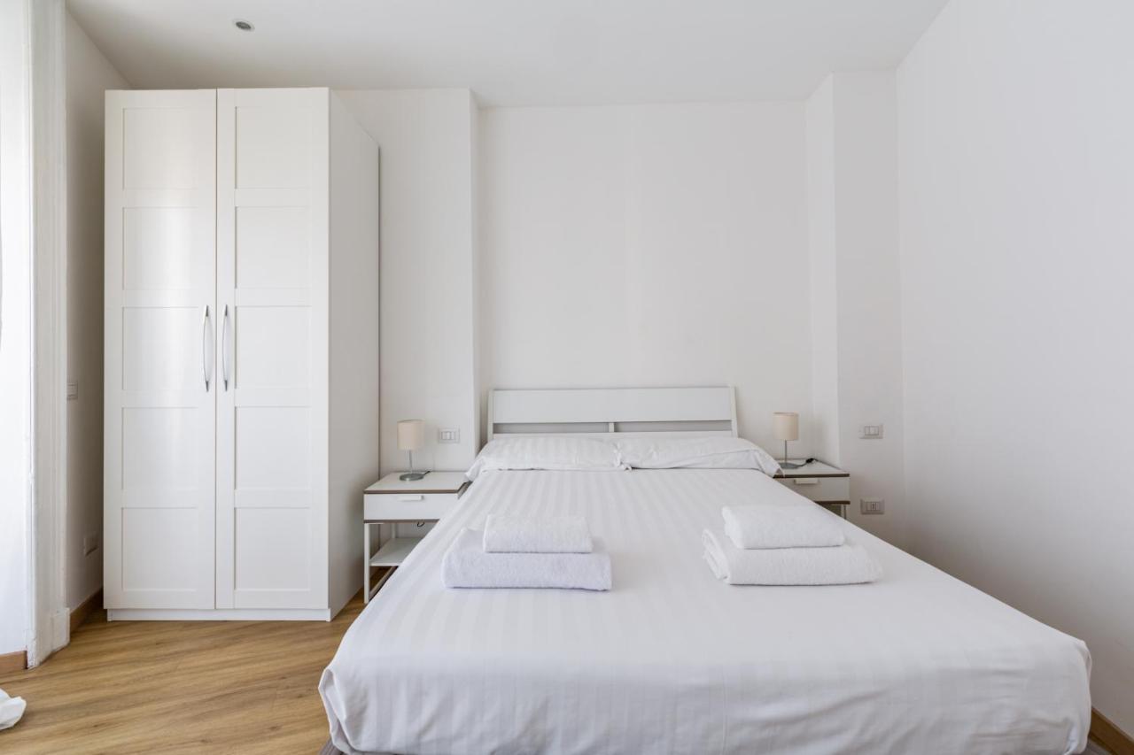 Guesthost - Top Accommodations In The Heart Of Milano!, Milan